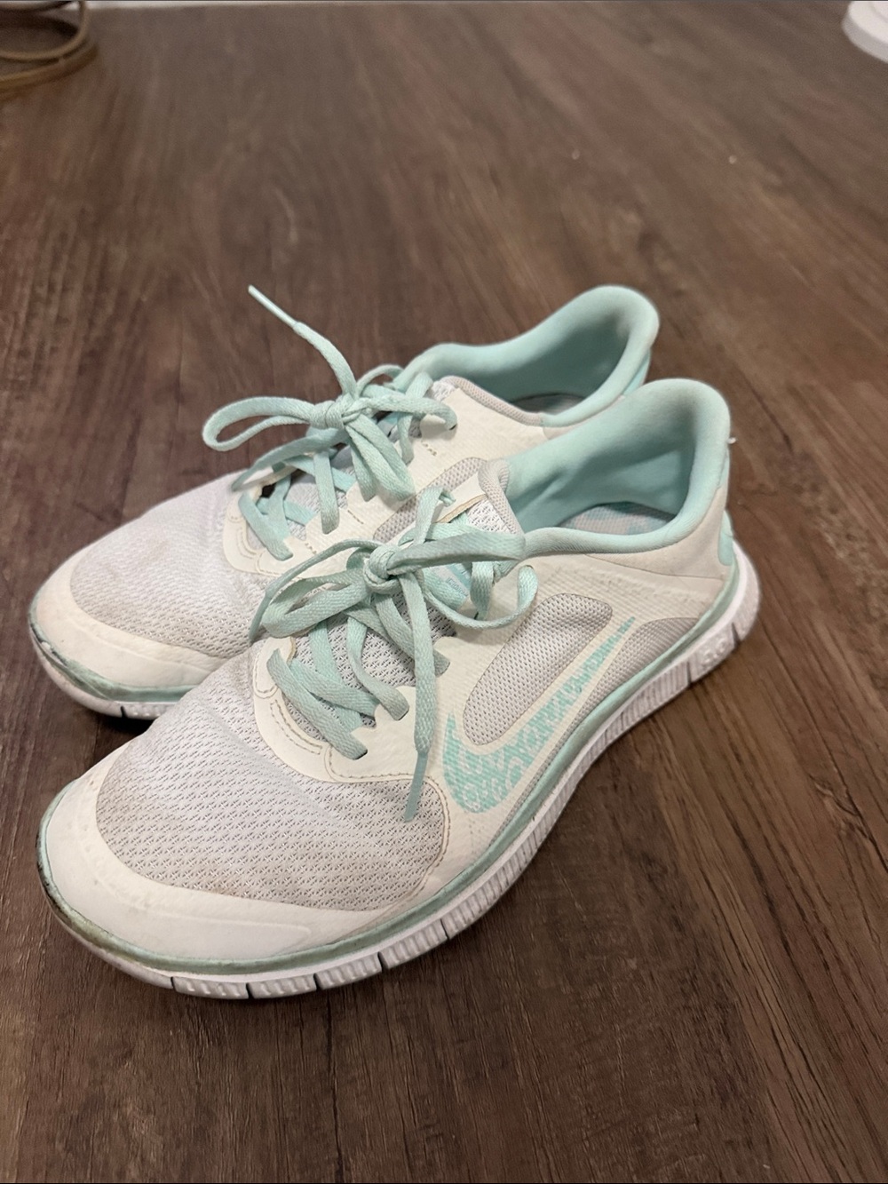 Nike Women's Mint Green & White Running Sneakers